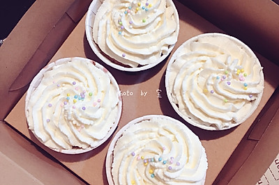 奶油芝士蔓越莓Cupcake&马斯卡彭Cupcake