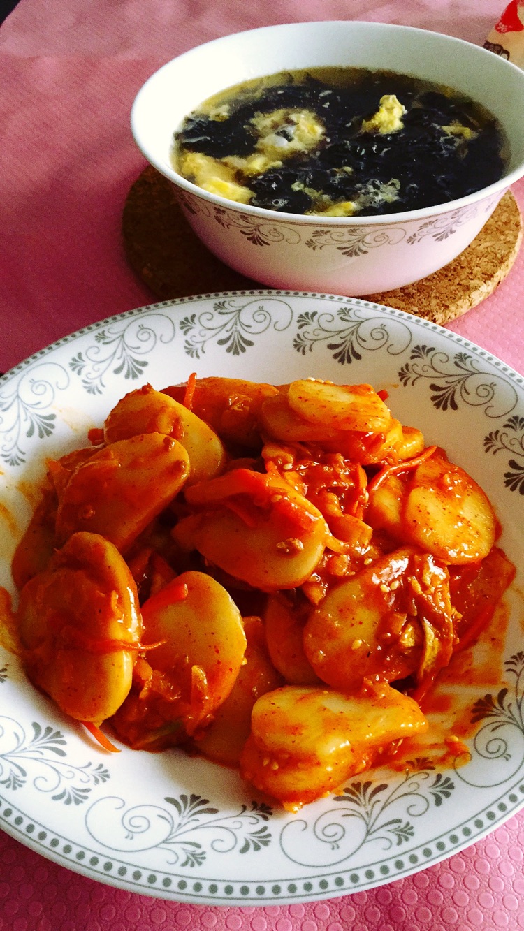 泡菜炒年糕