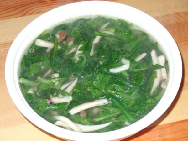 茼蒿杏鲍菇汤