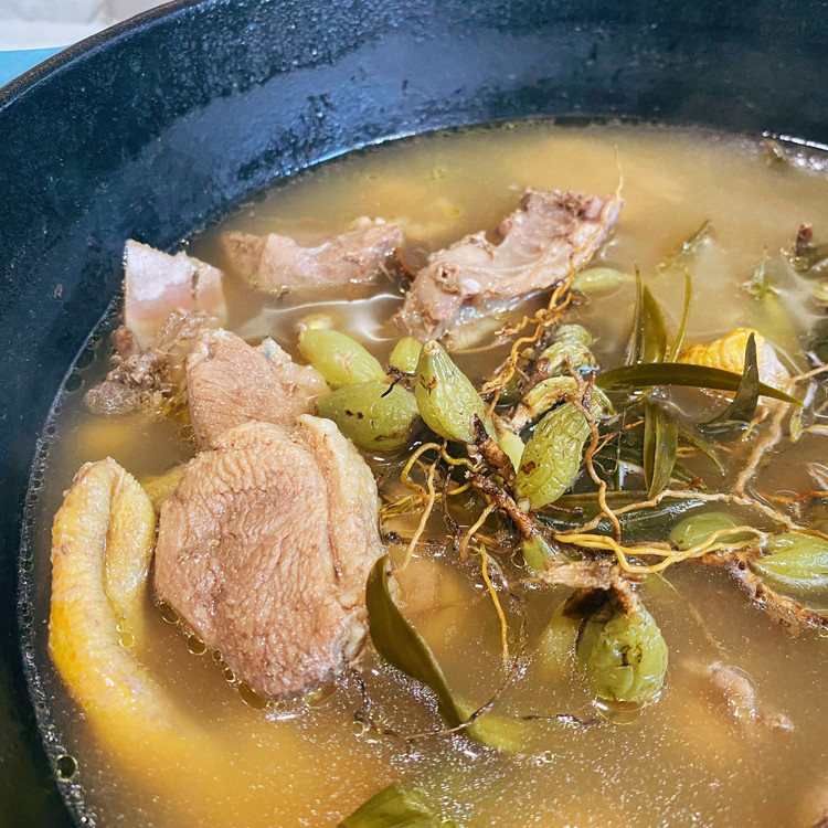 石橄榄罗汉果老鸭汤的做法