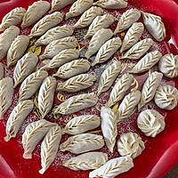西葫芦瘦肉饺子的做法图解7