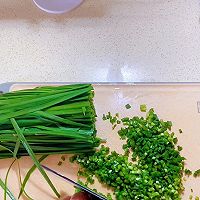 鲜虾锅贴的做法图解3