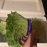 #精致一人食#蒜香豉油豌豆苗的做法图解1