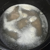 佛手瓜猪骨汤的做法图解1