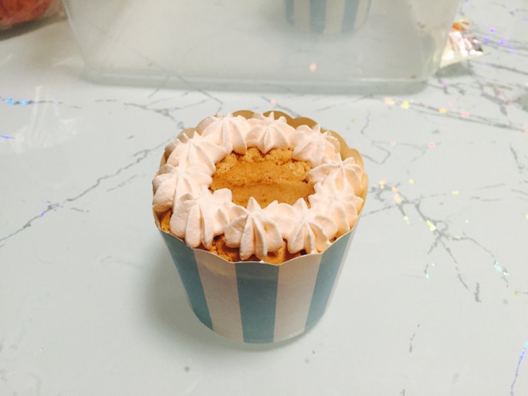 怪物娃娃cupcake的做法图解8