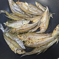 #减一点更好#简单美味的家常红烧鱼！无敌下饭菜  超鲜美味的做法图解3