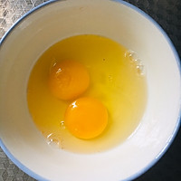 馄饨和鸡蛋一起煎的做法图解3