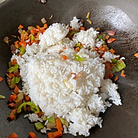 快手晚餐：黄金鳗鱼炒饭的做法图解9