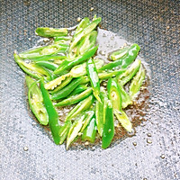 青椒西红柿炒鸡蛋的做法图解8