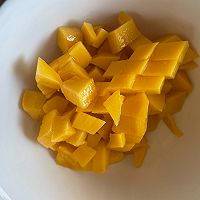 #新年好食，只炼好事#芒果牛奶布丁的做法图解3