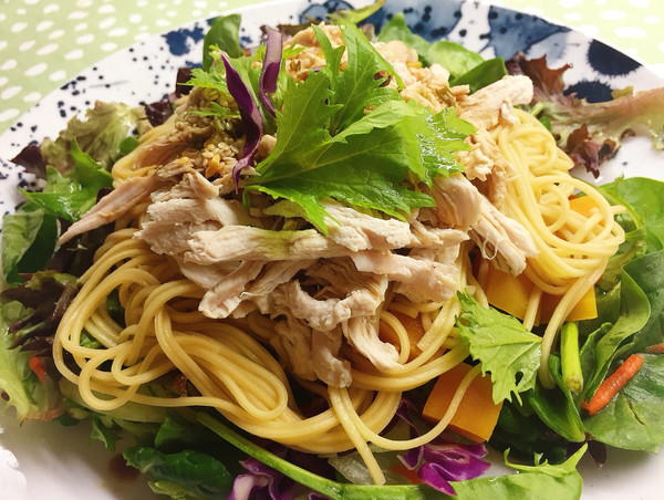 南瓜鸡丝凉面+