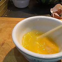西瓜汁鸡蛋的做法图解3
