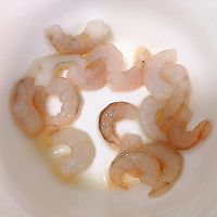 虾仁炒黄瓜的做法图解1