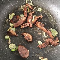 卤鸭炒扁豆丝的做法图解4
