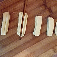 油条的做法图解6