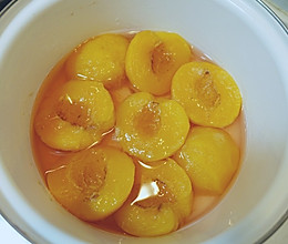 一百年不变的黄桃罐头的做法