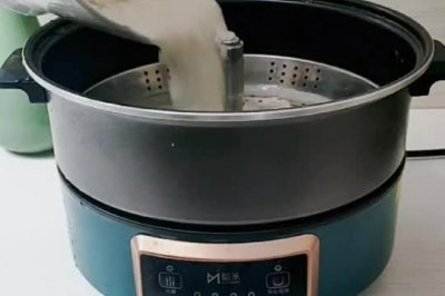 家常版香肠蒸米饭