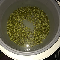 绿豆糖水的做法图解2