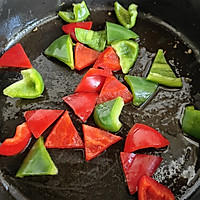 菠萝咕咾肉——酸甜可口的夏日开胃菜的做法图解8