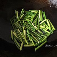 蒜苗炒牛肉片的做法图解4