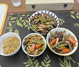 豆角牛肉焖面的做法