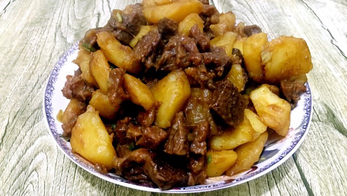 土豆烧牛肉