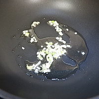 菠菜虾皮蛋皮汤的做法图解7