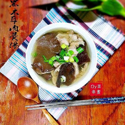 黑木耳瘦肉羹汤