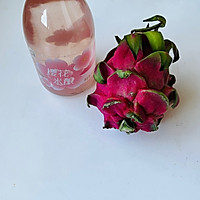 #夏日多巴胺饮品#火龙果樱桃米酿的做法图解1