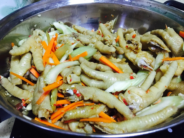 风味腌鸡爪的做法