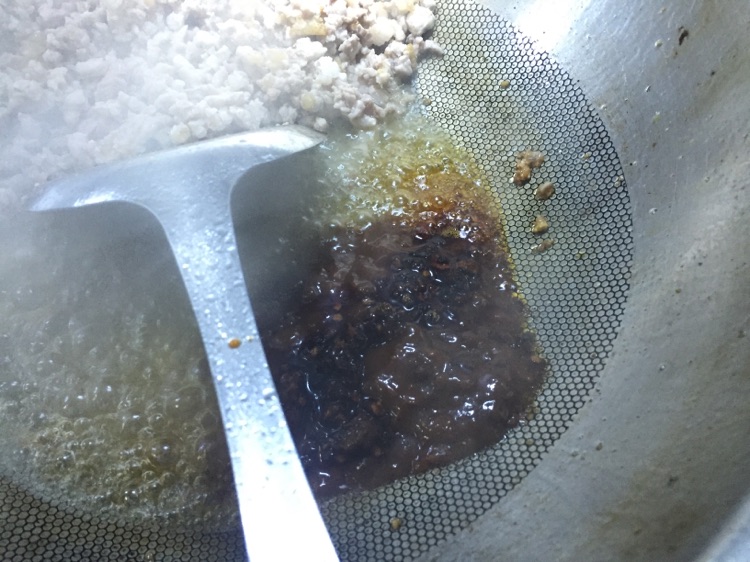 莎莎私房菜。川香炸酱面的做法图解6