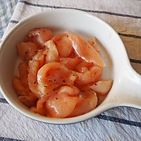 没有油烟的美味——鸡胸肉烤时蔬的做法图解1