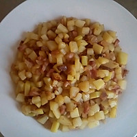 腌肉炒土豆丁的做法图解5