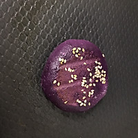 紫薯豆沙饼的做法图解3