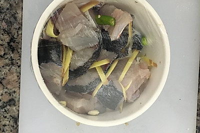 桶鲜鱼