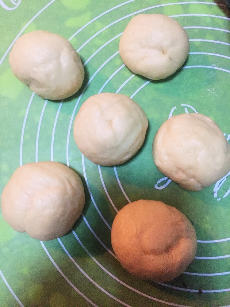 豆沙卷面包的做法图解10