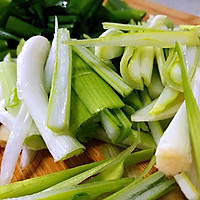 #钟于经典传统味#炒酸菜，解油腻的做法图解2