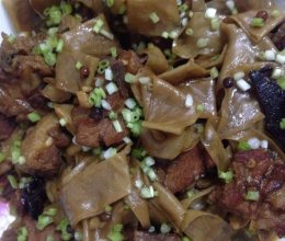 豆皮红烧排骨的做法