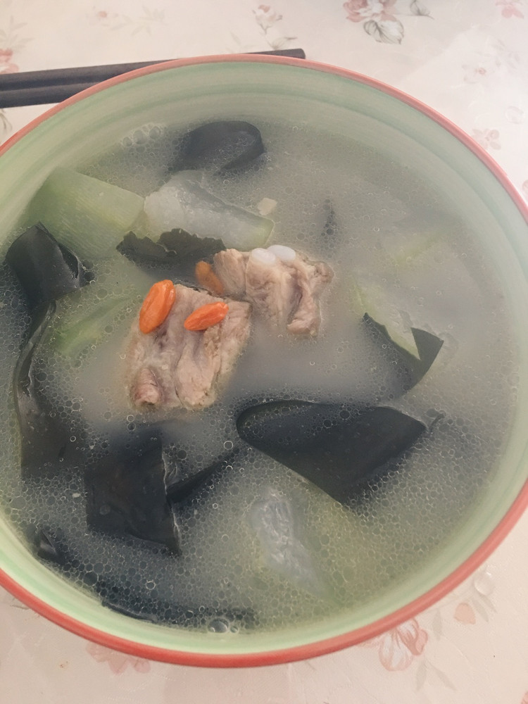 冬瓜海带排骨汤的做法