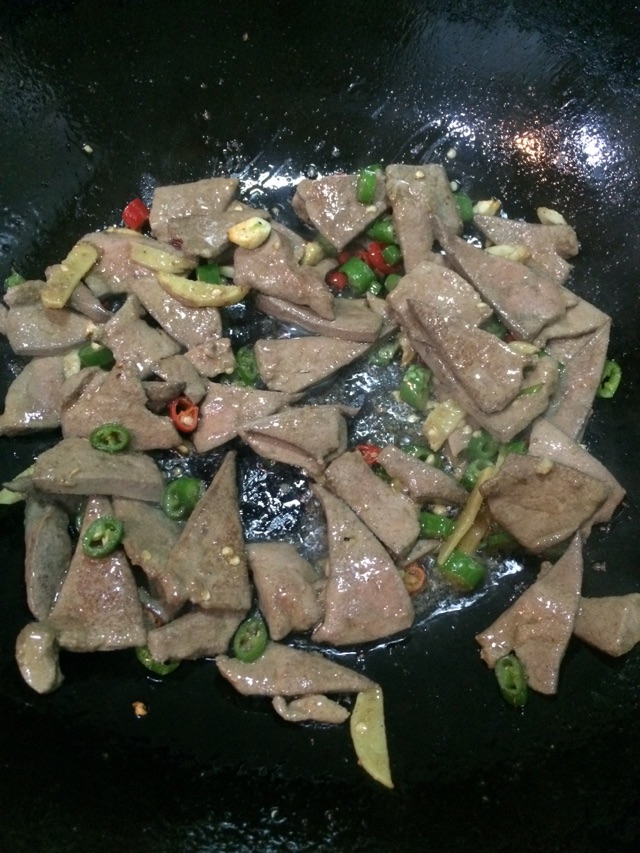 辣爆猪肝的做法图解5