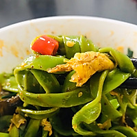 蒜苗鸡蛋菠菜面的做法图解19