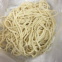茭白蛋炒面的做法图解1