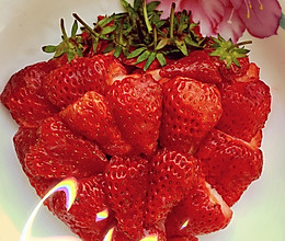 世界上最大的草莓的做法
