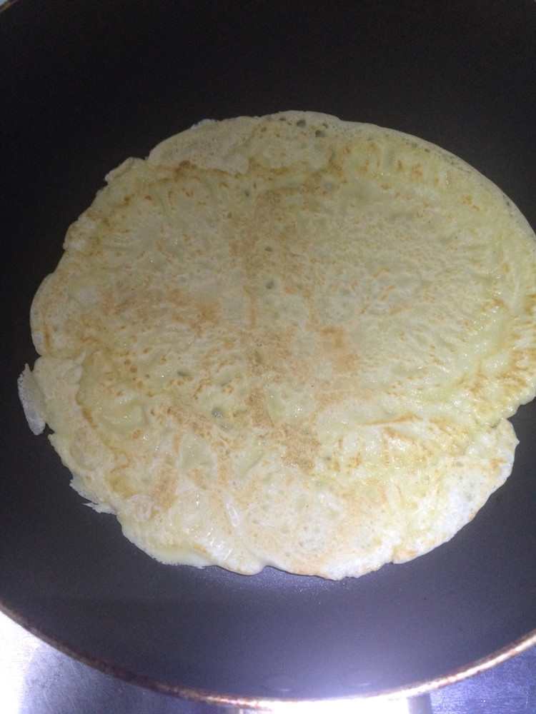 鸡蛋摊饼的做法