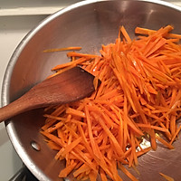 家常素食·快手爽脆胡萝卜的做法图解3