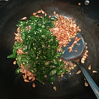 青椒炒小虾米的做法图解4