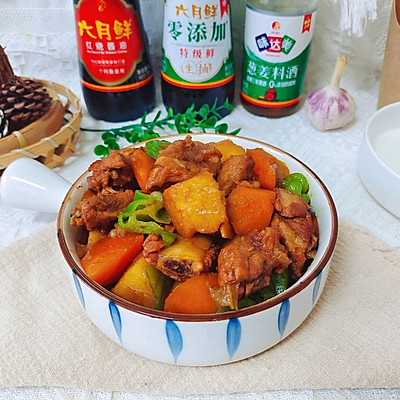 土豆烧排骨