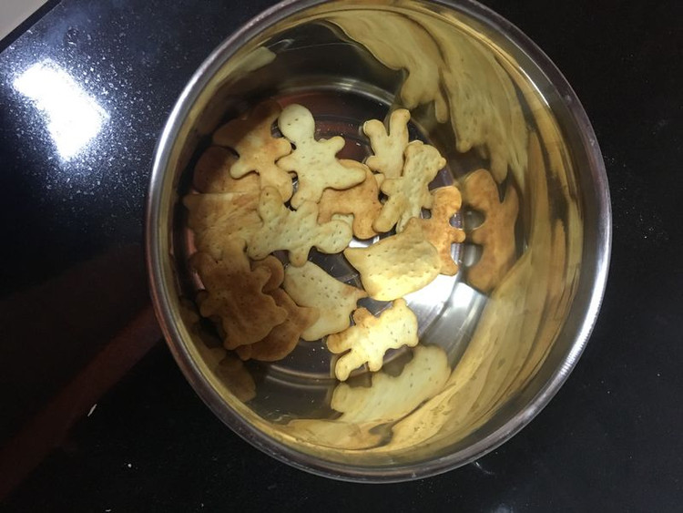 苏打饼干的做法