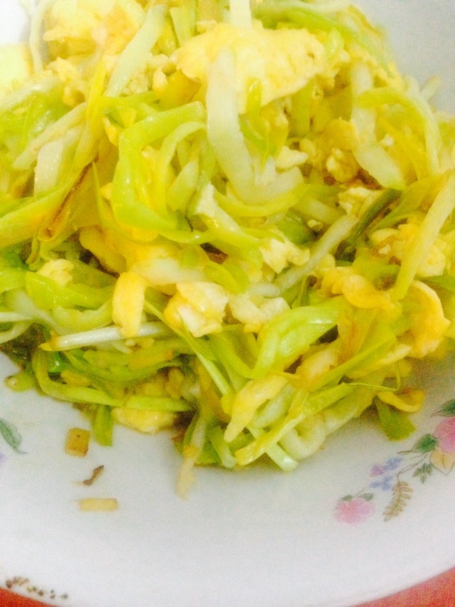 韭黄炒鸡蛋