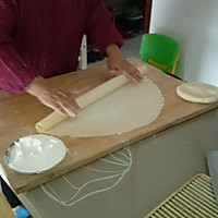 手擀面条的做法图解1